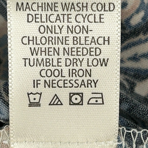 Max Studio Nordstrom Dress Faux Wrap front NWT short sleeves Mosaic print size S - Picture 5 of 12